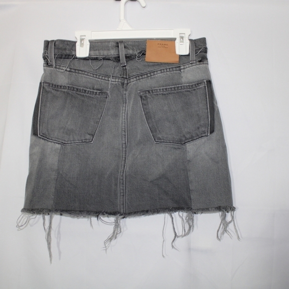 Frame Denim Nouveau Le Mix Gray Jean Denim Mini Skirt Distressed Size 25 - Picture 11 of 11